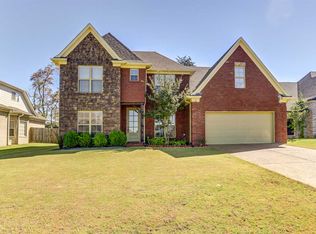 30 Meadow Dr, Oakland, TN 38060