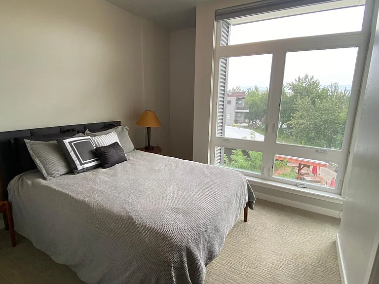 3550 N Prospect Ln — Photo 12