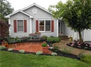 2069 Smithcrest Dr, Gowanda, NY 14070