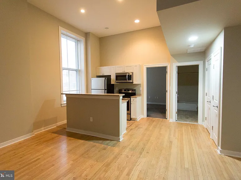 1100 Spruce St #1C — Photo 8
