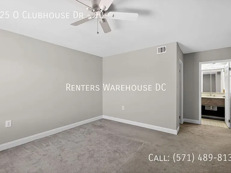 125 O'Clubhouse Dr #10 — Photo 5