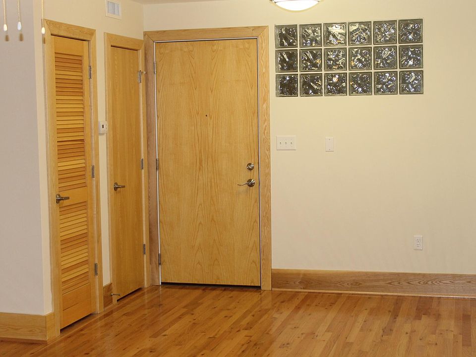 1st image of 1723 Summit Ave APT 205