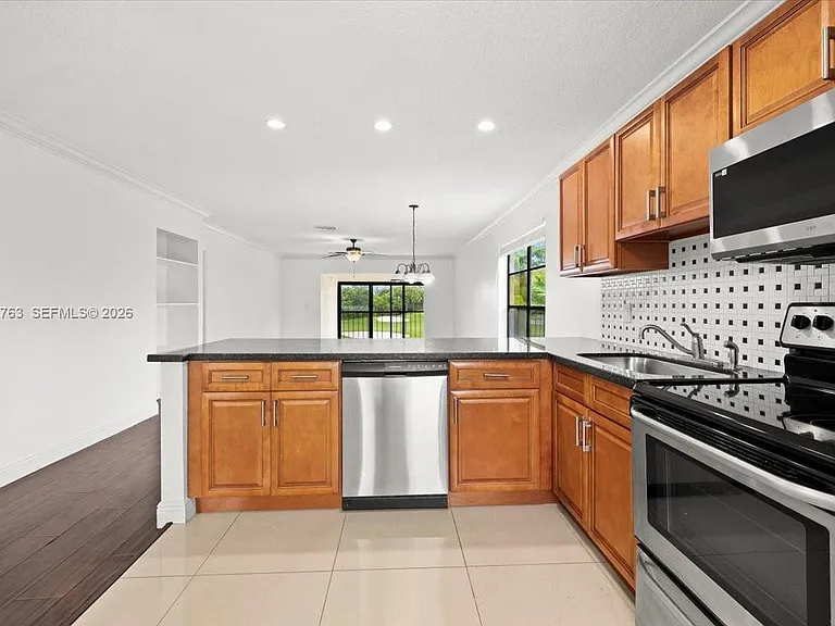 7944 Eastlake Dr #D — Photo 6