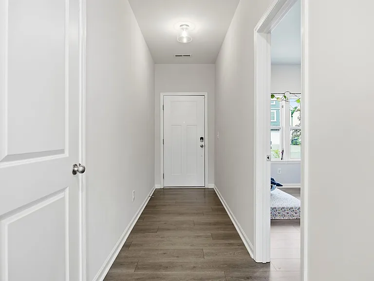 1401 Addison Lake St — Photo 8