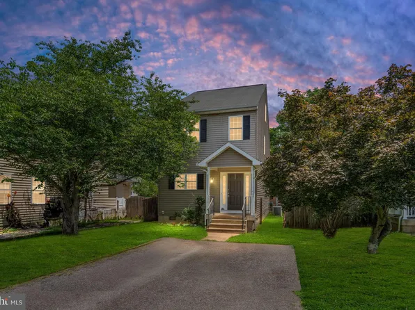 331 3rd St, Fredericksburg, VA 22408