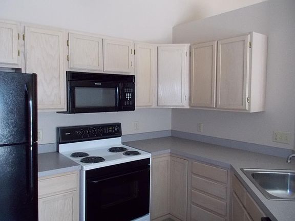 2nd image of 1432 Buckingham Gate Blvd Unit 1432