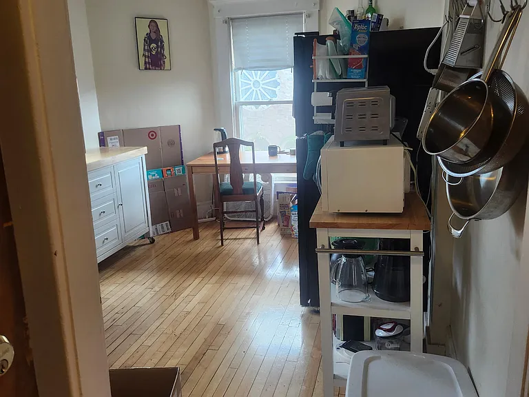 419 N State St #7 — Photo 3