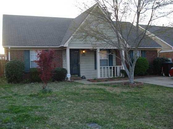 1st image of 7033 Foxhall Dr