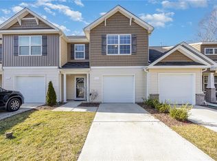 122 Red Plum Ln, Jamestown, NC 27282