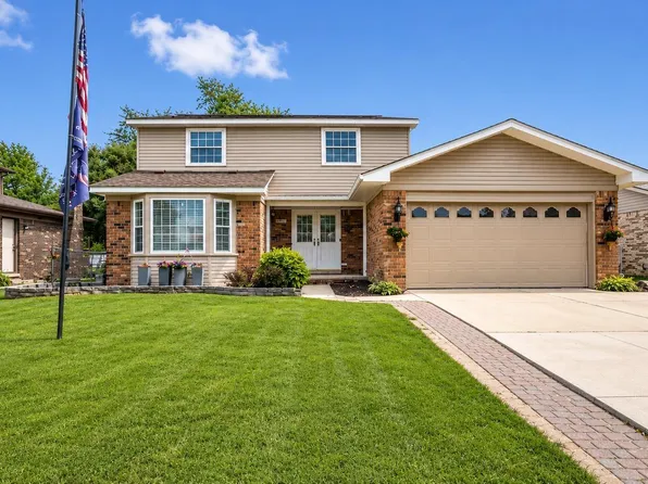 19511 Wherle Dr, Brownstown, MI 48193