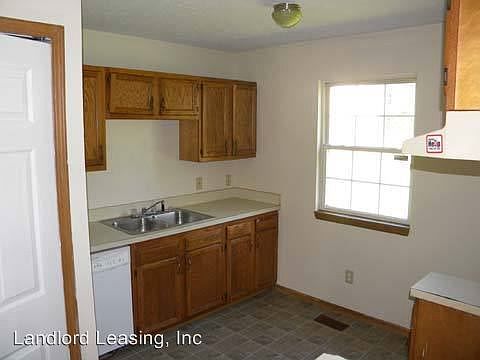 4th image of 1527 E 30th St