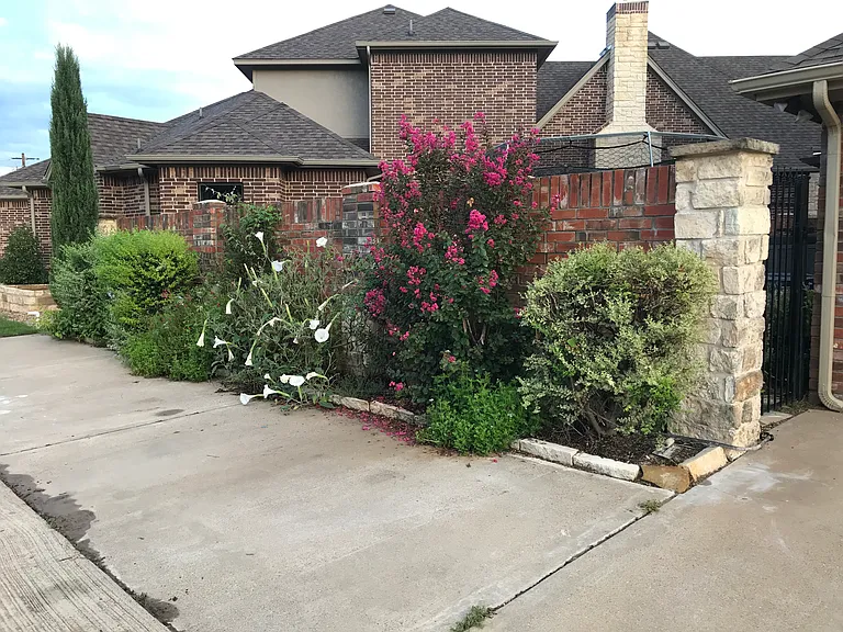 3300 Fountain Way — Photo 3