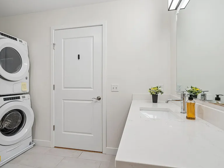 69 Etna Rd #112 — Photo 11
