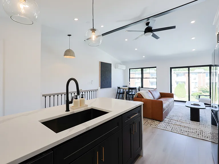 1369 Park Ave — Photo 11