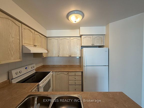 3rd image of 29 Pemberton Ave #906