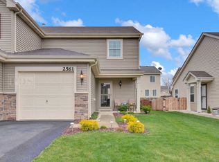 2561 Carlisle Ln, Hampshire, IL 60140