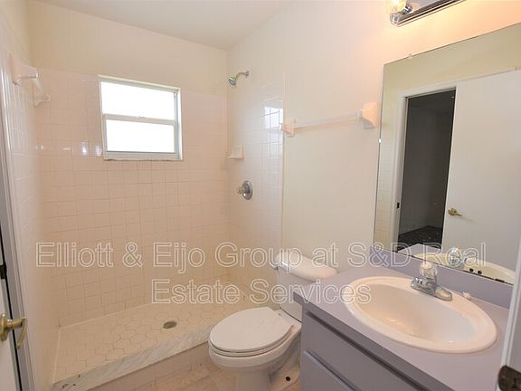 3rd image of 7936 Kaitlin Cir