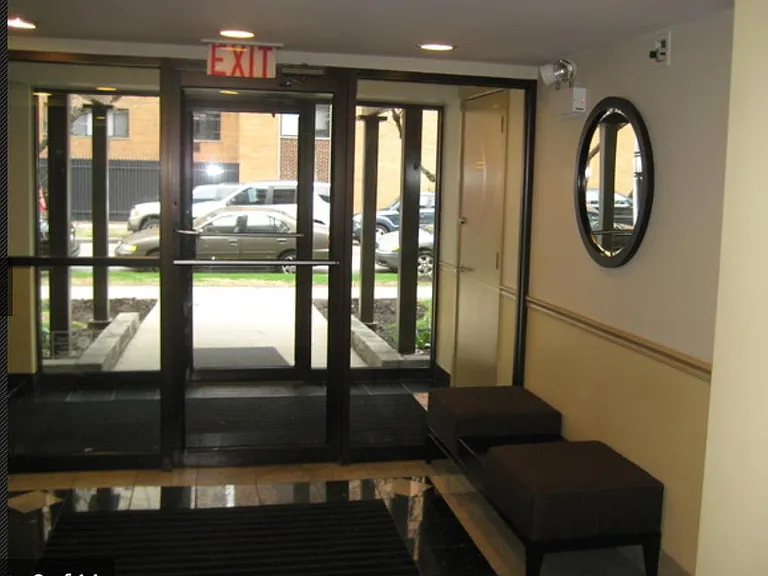 6102 N Sheridan Rd #204 — Photo 19