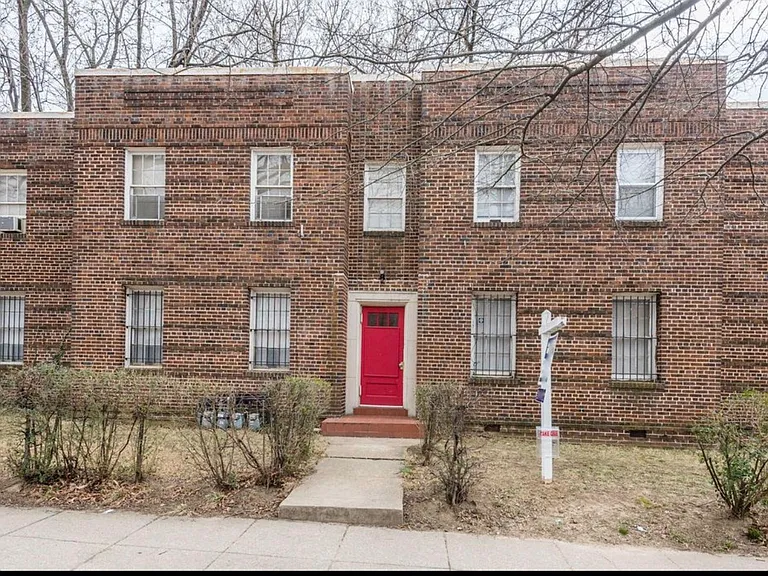 1210 Taylor St NW #4 — Photo 8