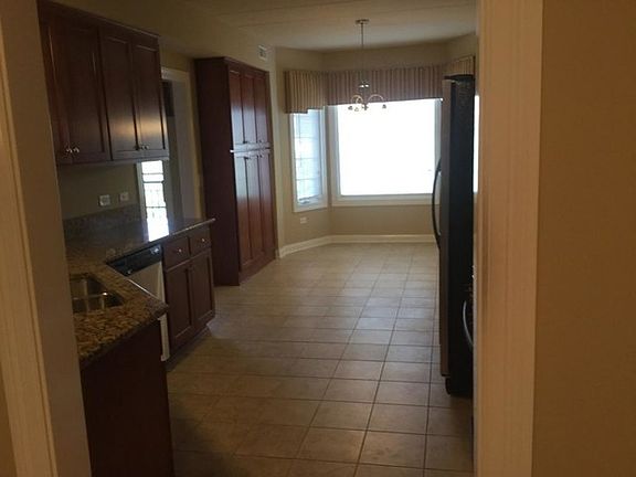 4th image of 6655 S Cass Ave Unit 4D