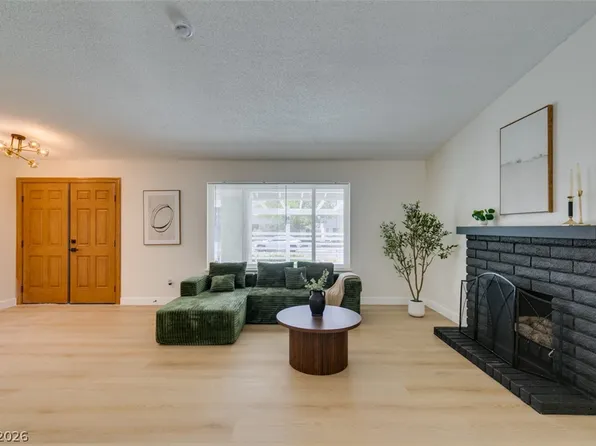 1816 Longmeadow St, Henderson, NV 89002