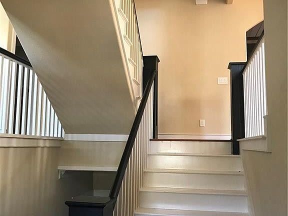3rd image of 2778 Prado Ln