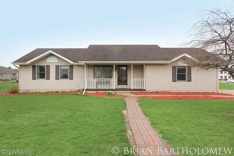 1st image of 696 Birkdale Ct