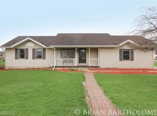 696 Birkdale Ct, Coopersville, MI 49404