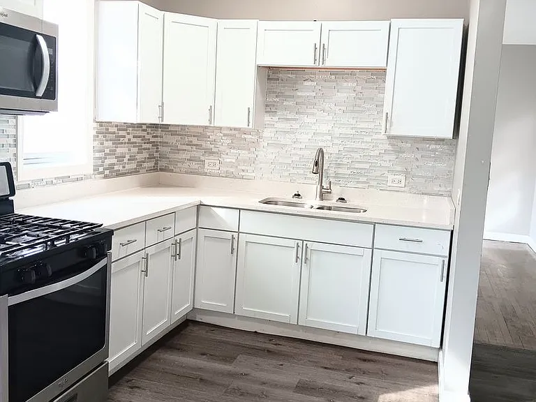 3431 Fir St — Photo 1