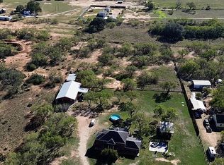 5980 Smith Rd, Von Ormy, TX 78073
