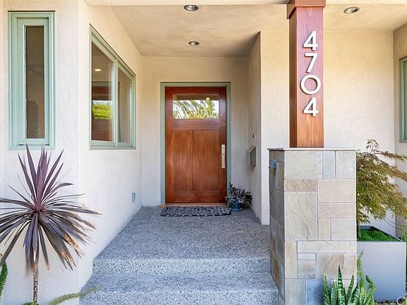 3rd image of 4704 Paseo De Las Tortugas