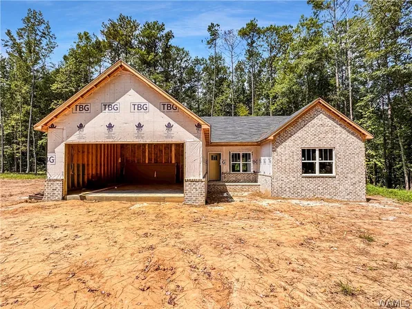 18068 Northview Cir, Northport, AL 35475
