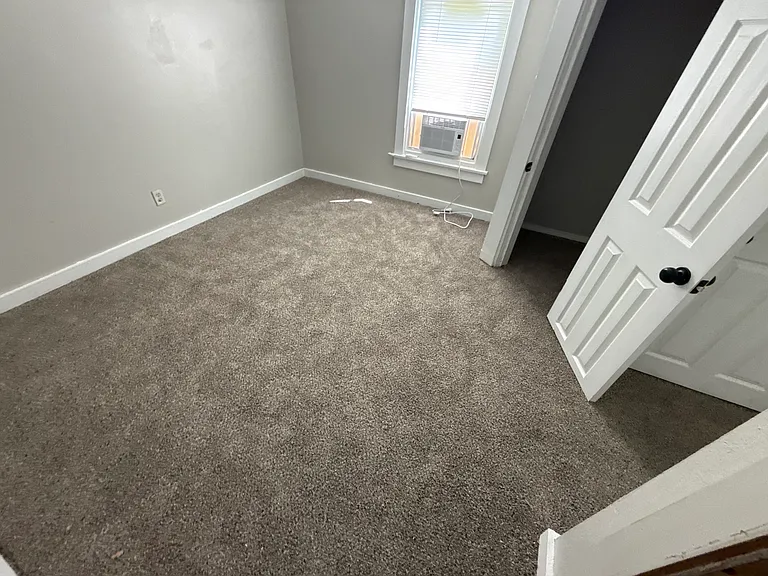 216 S Prospect Ave — Photo 3