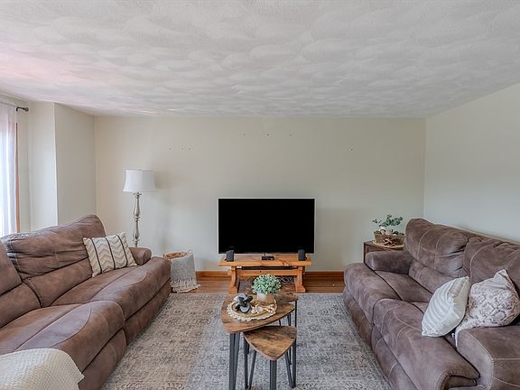 5th image of 506 Reynolds Dr Unit 506