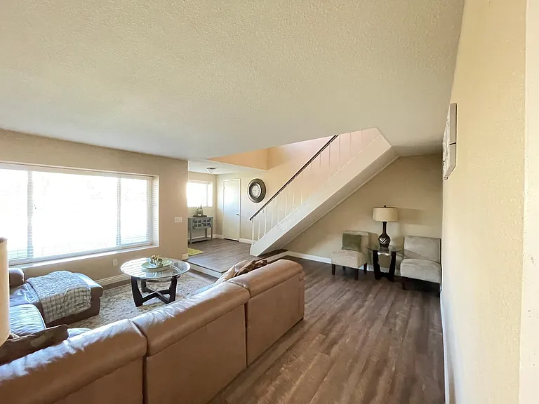 Front sitting room - living room