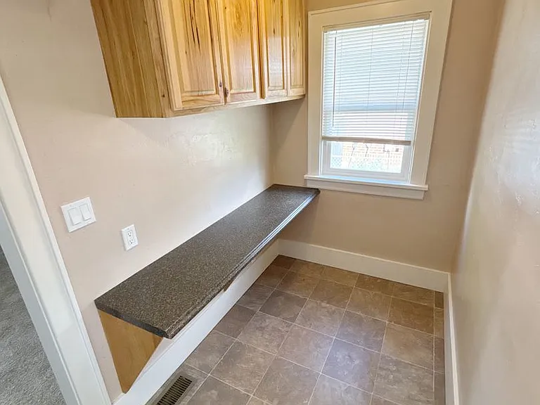 1332 S 3rd Ave — Photo 10