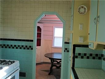 5th image of 901 E Gregory Blvd
