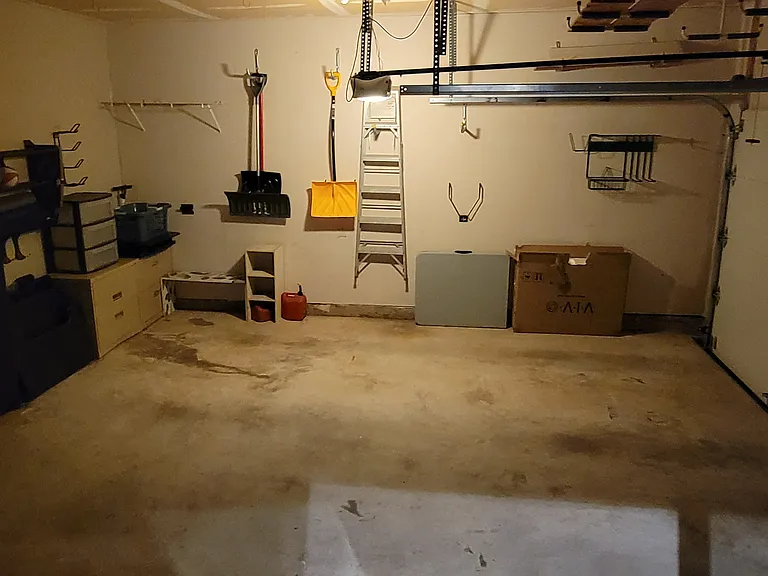 21381 Maidsville Ct — Photo 47