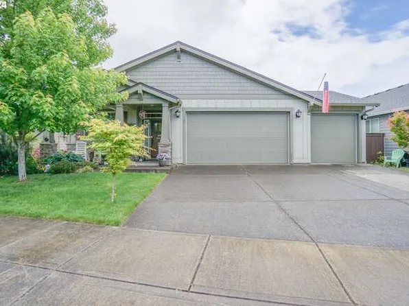 307 SW 8th St, Battle Ground, WA 98604