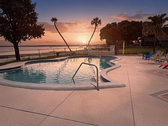4th image of 2131 LAKEVIEW DRIVE #410