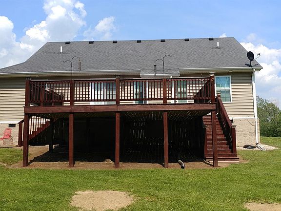 5th image of 405 Lewis Dr