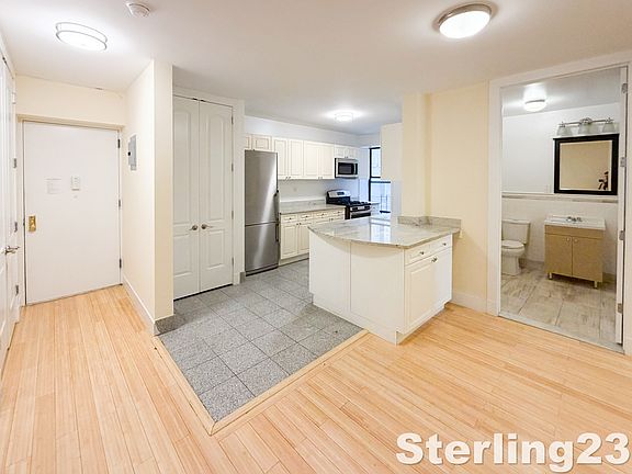 4th image of 125 Brighton 11th St APT 1U