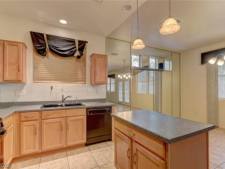 3871 Irvin Ave — Photo 7