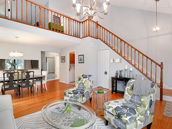 5th image of 3036 Carlton Ct