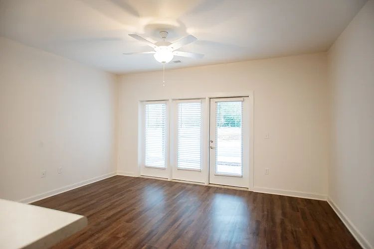 2nd image of 4530 Holston Dr #3-103