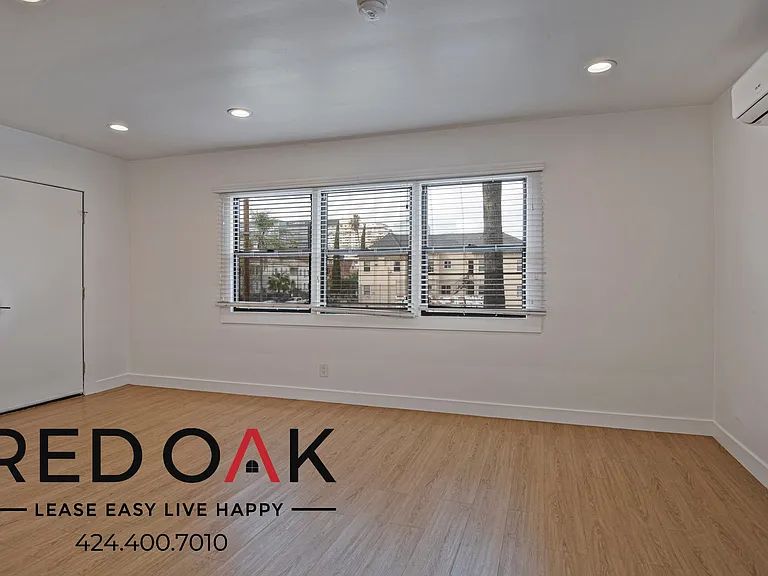3148 James M Wood Blvd #3150 — Photo 7