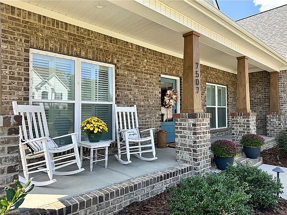 3rd image of 7507 Monty Dr