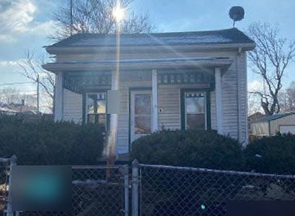 1st image of 212 Oscar Ave