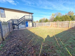 702 S Drexel St #B, Guthrie, OK 73044