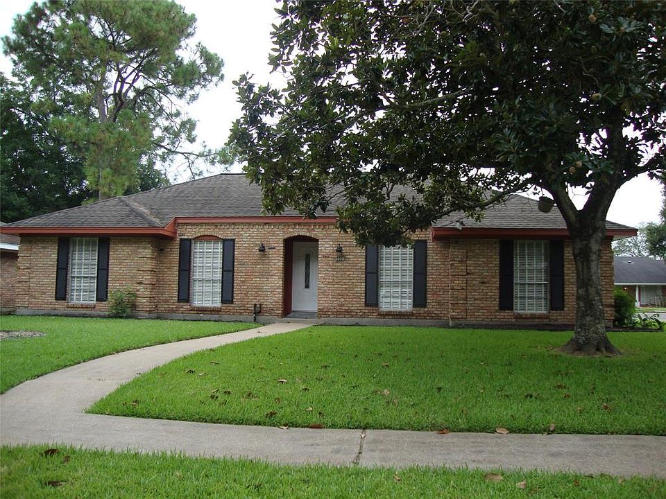 1st image of 2601 Meadow Ln